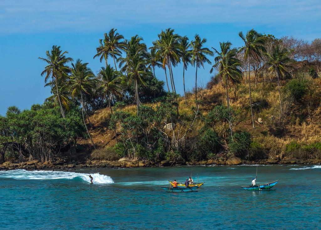 Aga Surf View Hotell Tangalle Exteriör bild
